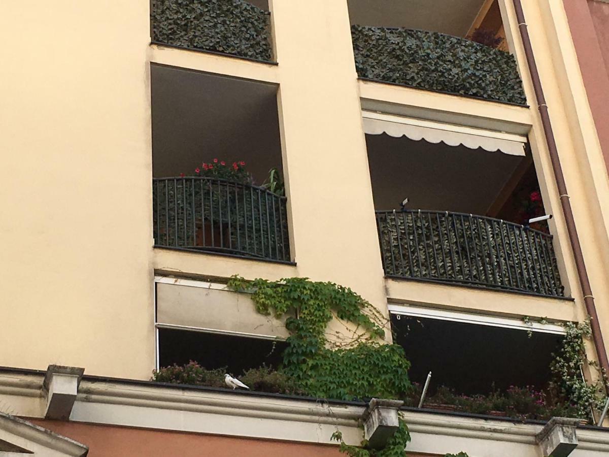 Flowers Apartment Μπάρι Εξωτερικό φωτογραφία